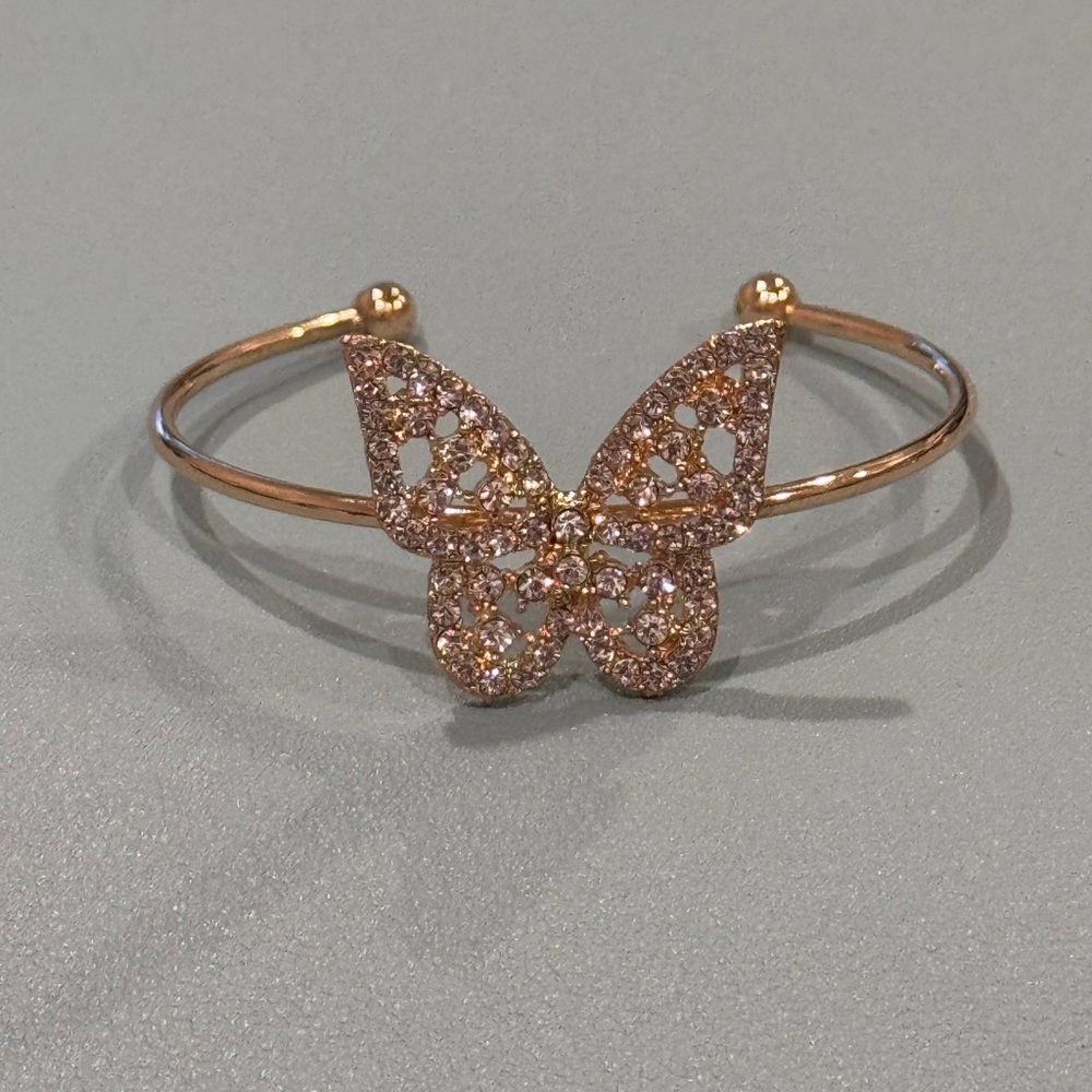 NWOT Fashion Jewelry Clear Crystal Butterfly Open Cuff Bracelet